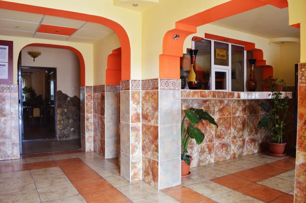 Hotel Orizont סוסאבה מראה חיצוני תמונה